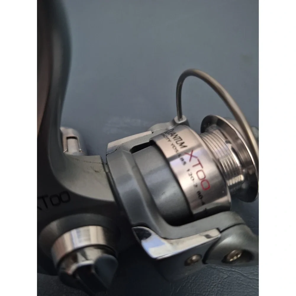 Quantum XT 00 Xtralite Fishing Spinning Reel